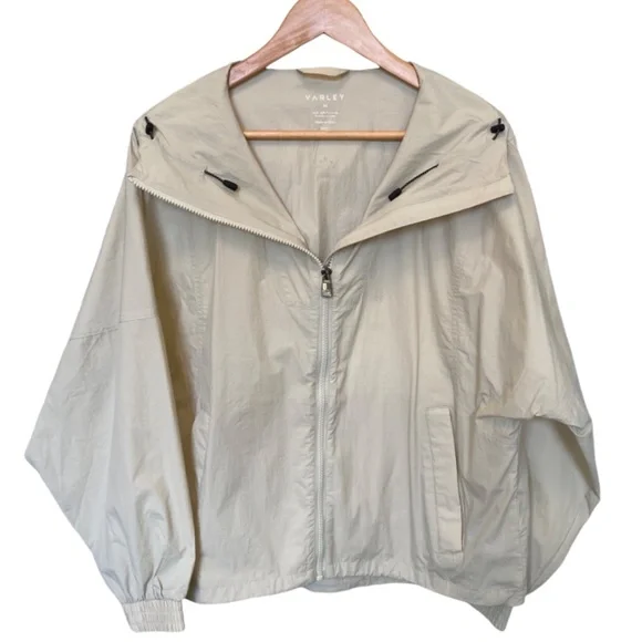 Varley Blake Windbreaker Size Medium in Sage Fog NWOT - Picture 4 of 11